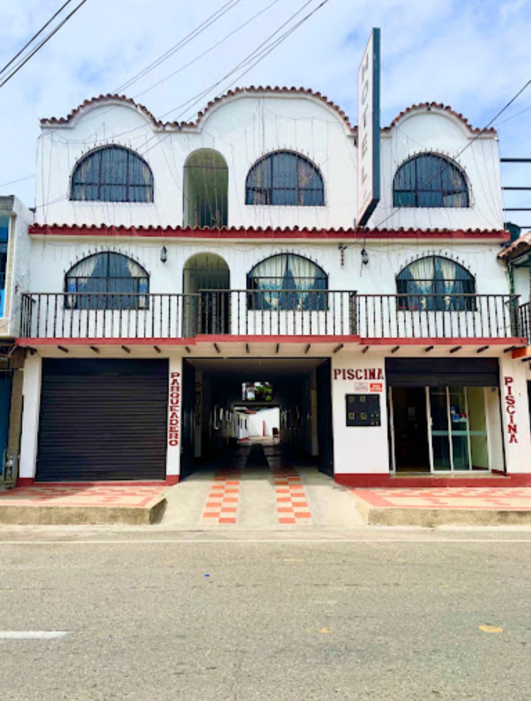 hotel-los-balcones